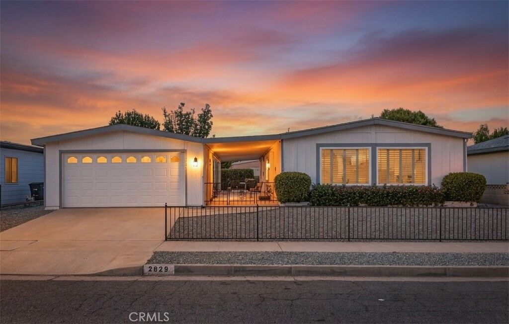 Property Photo: 2829 Chamise Way CA 92545