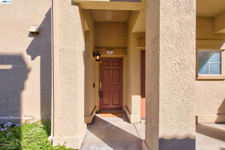 Property Photo:  7672 Tuscany Dr  CA 94568 