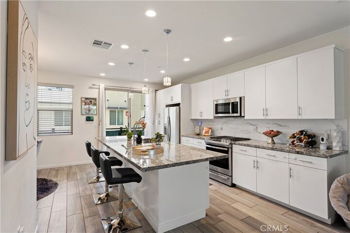 Property Photo: 19547 Cardigan CA 91324