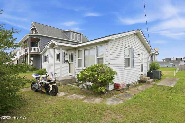 Property Photo:  1106 Avery Street  NC 28557 