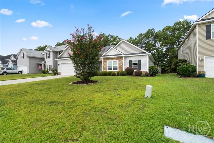 Property Photo: 128 Waverly Way GA 31407