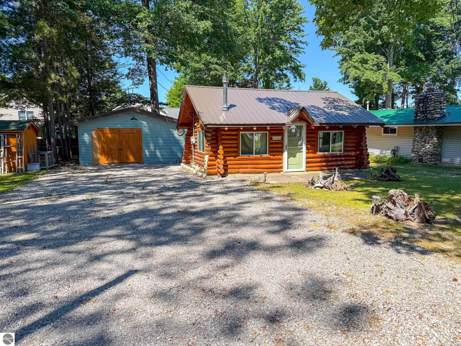 Property Photo: 305 Devonshire Drive MI 48651