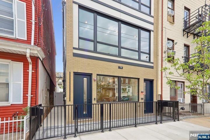 Property Photo:  78 Zabriskie Street 3  NJ 07307 