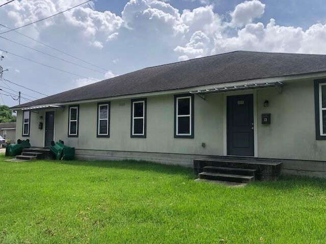 Property Photo:  2029 Leboeuf Street A  LA 70053 