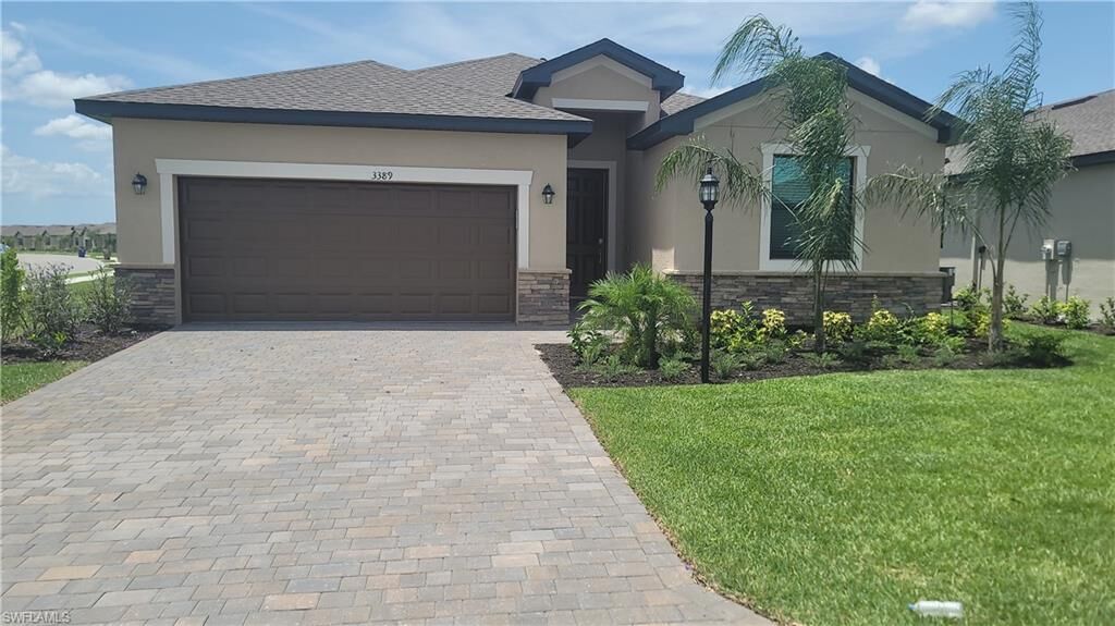 Property Photo:  3389 Menores Way  FL 33905 
