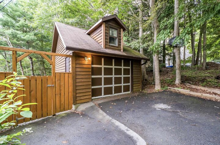 Property Photo:  305 Rolling Hills Drive  NS B2R 1B7 