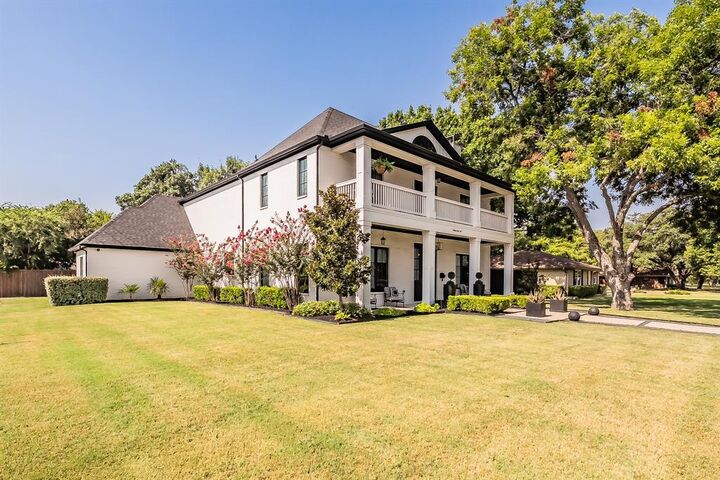 Property Photo: 3062 Primrose Lane TX 75234