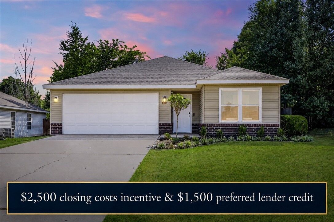 Property Photo:  819 Tunbridge Drive  AR 72712 