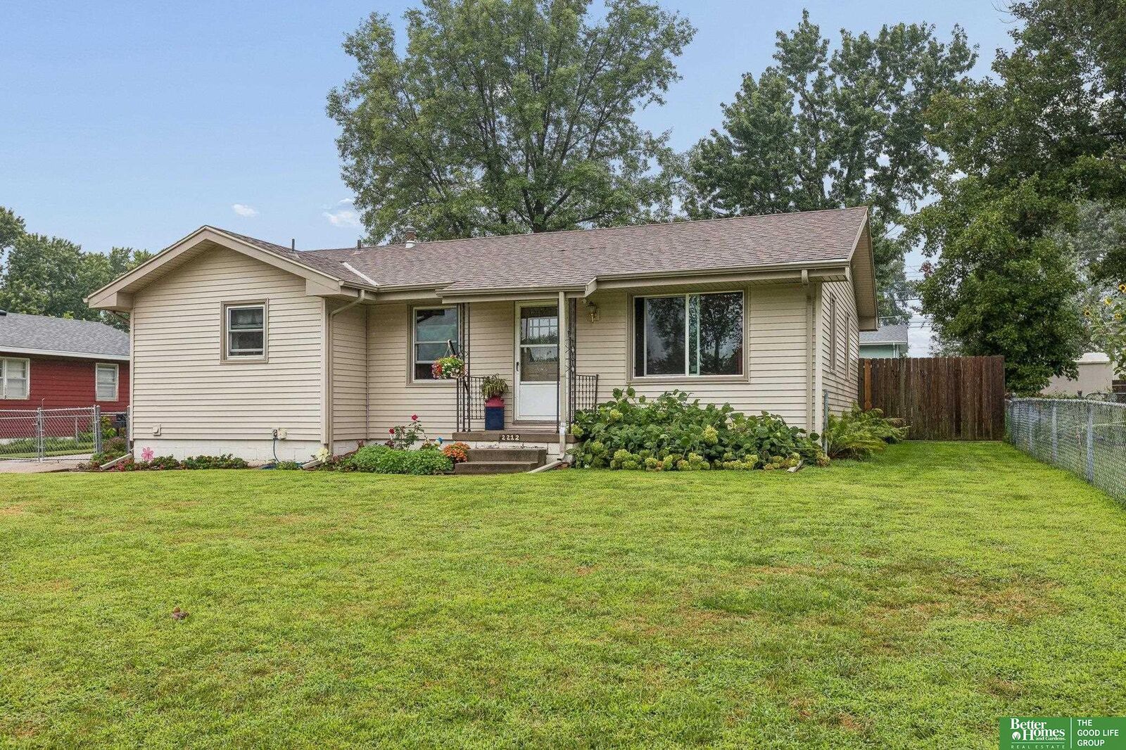 Property Photo: 2212 Andies Street NE 68046