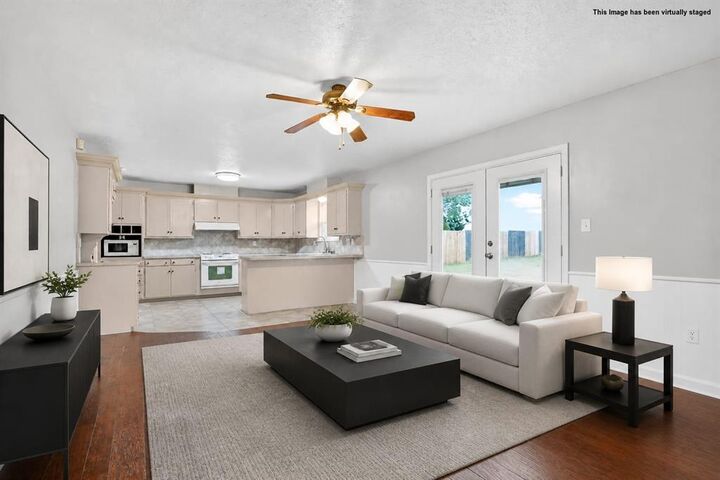 Property Photo: 1905 Plymouth Lane OK 73120