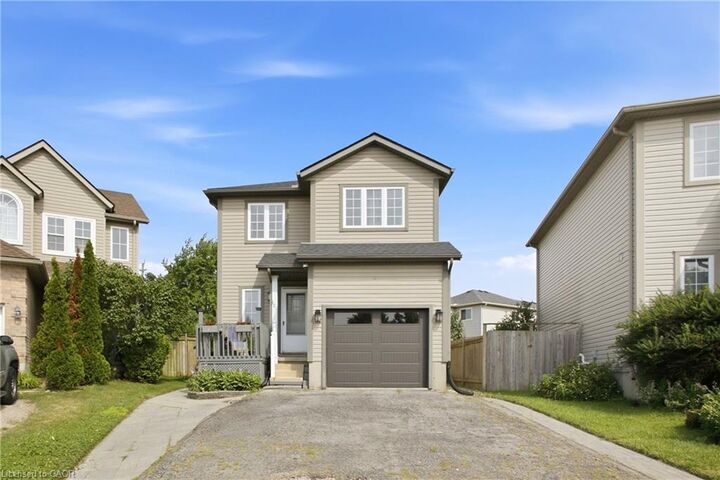 801 Hunters Gate Crescent — photo 1