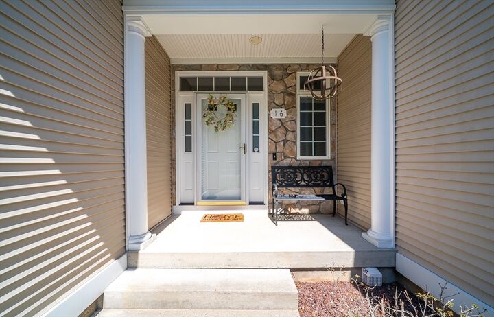 Property Photo:  16 High Pine Cir 16  MA 01095 