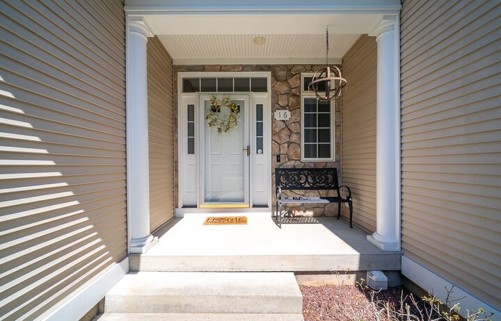 Property Photo:  16 High Pine Cir 16  MA 01095 