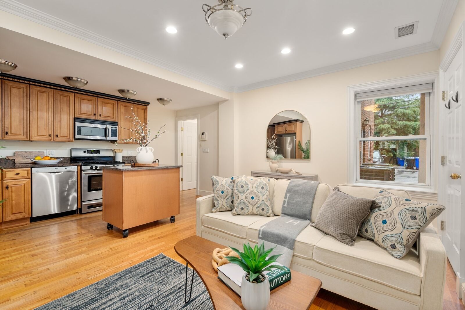 Property Photo: 1724 Beacon St 1 MA 02445