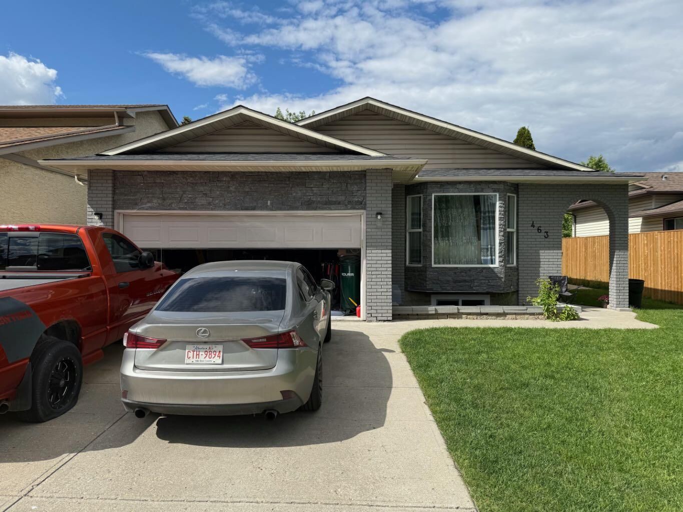 Property Photo: 463 Templeton Road NE AB T1Y 4L8