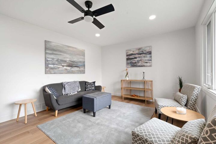 Property Photo: 945 Parker Avenue NW AB T1A 6W7