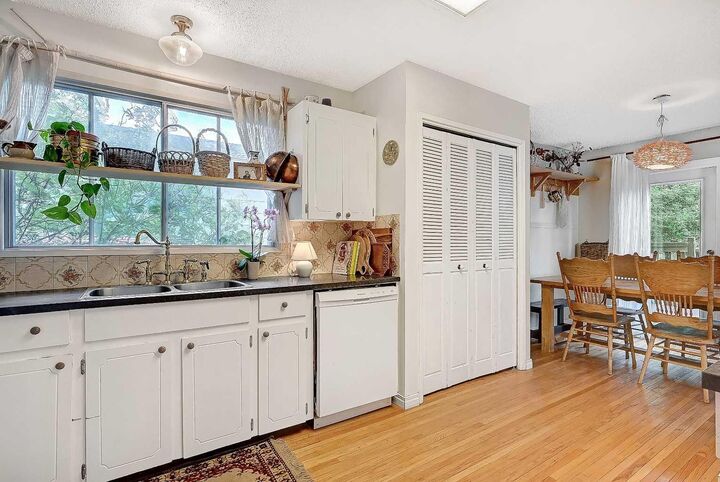 Property Photo:  12136 94A Street  AB T8V 5C3 