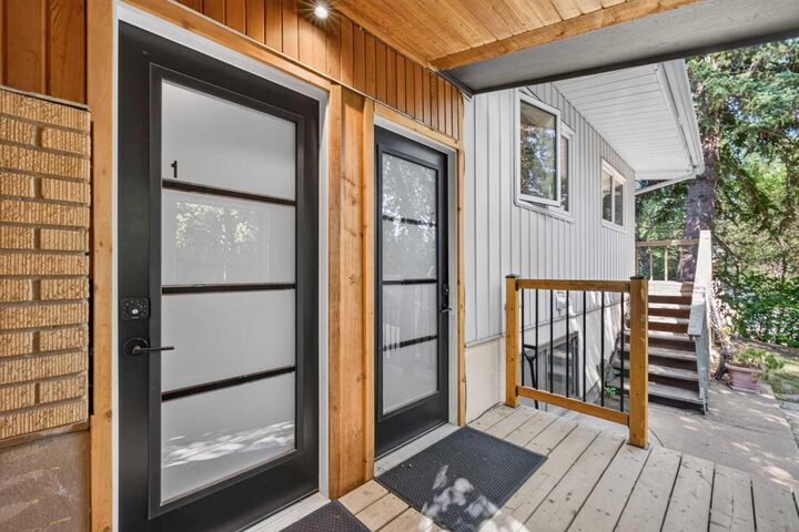 Property Photo: 14 Rosetree Crescent NW AB T2K 1M9