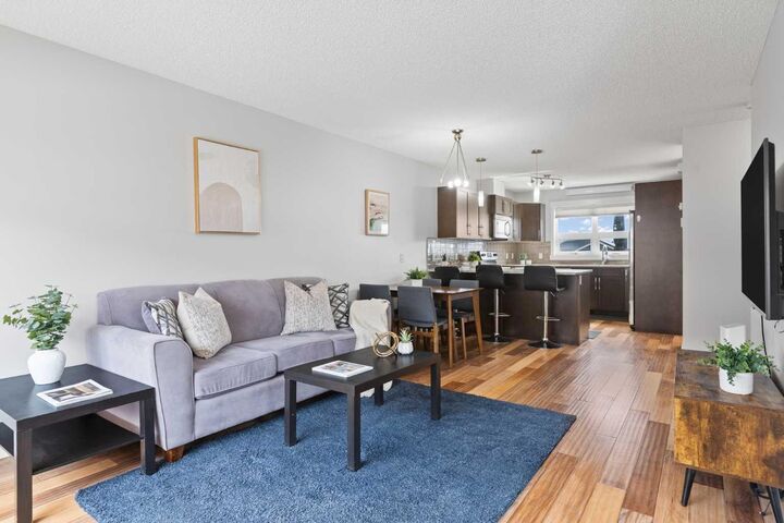 Property Photo:  230 Covecreek Circle NE  AB T3K 0W6 