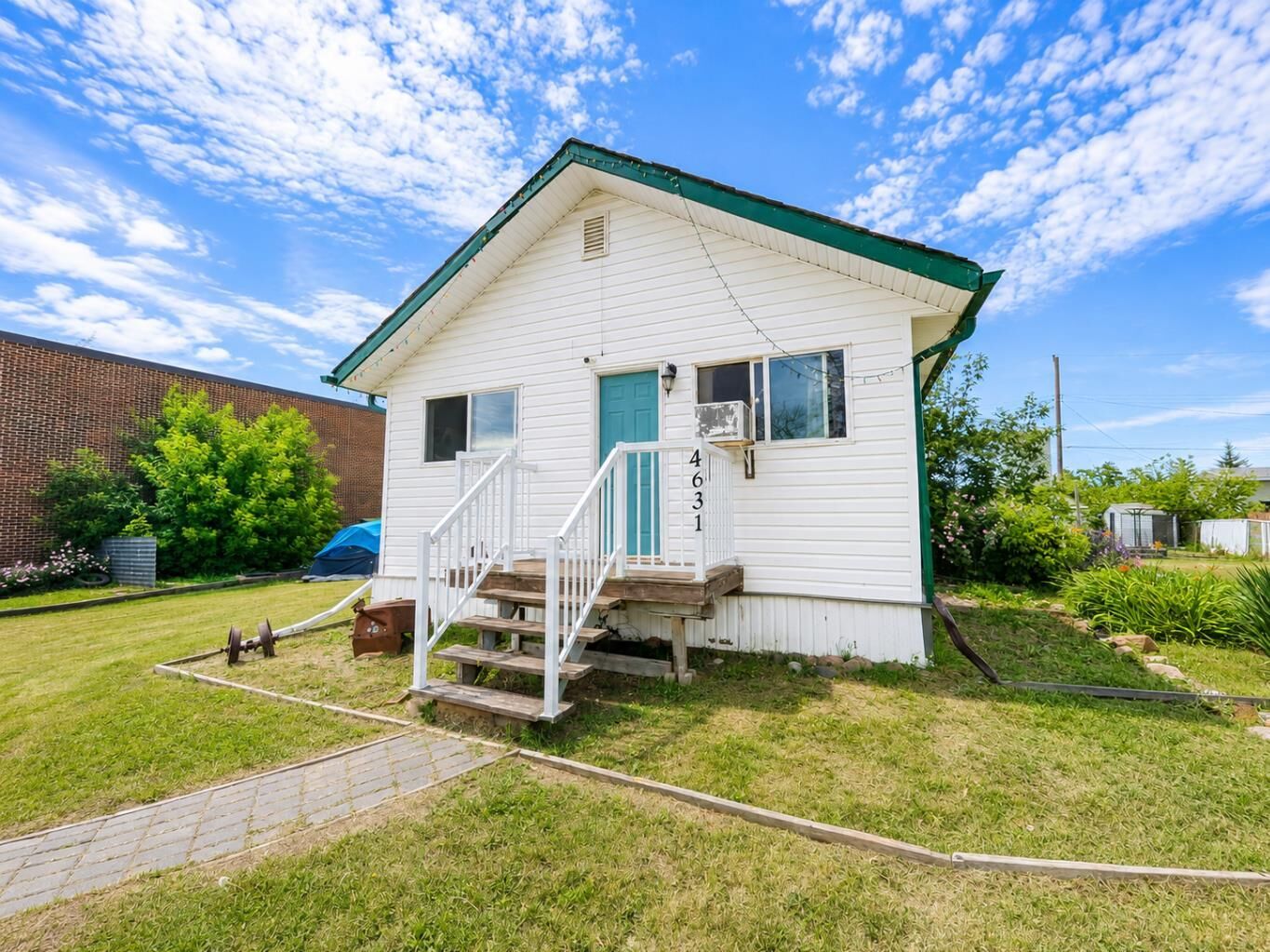 Property Photo: 4631 50 Street AB T0H 3A0
