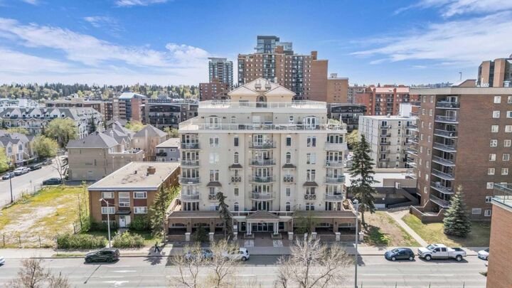 1315 12 Avenue SW 303 — photo 1
