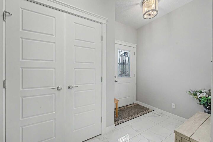 Property Photo: 605 Nolan Hill Boulevard NW AB T3R 0V6