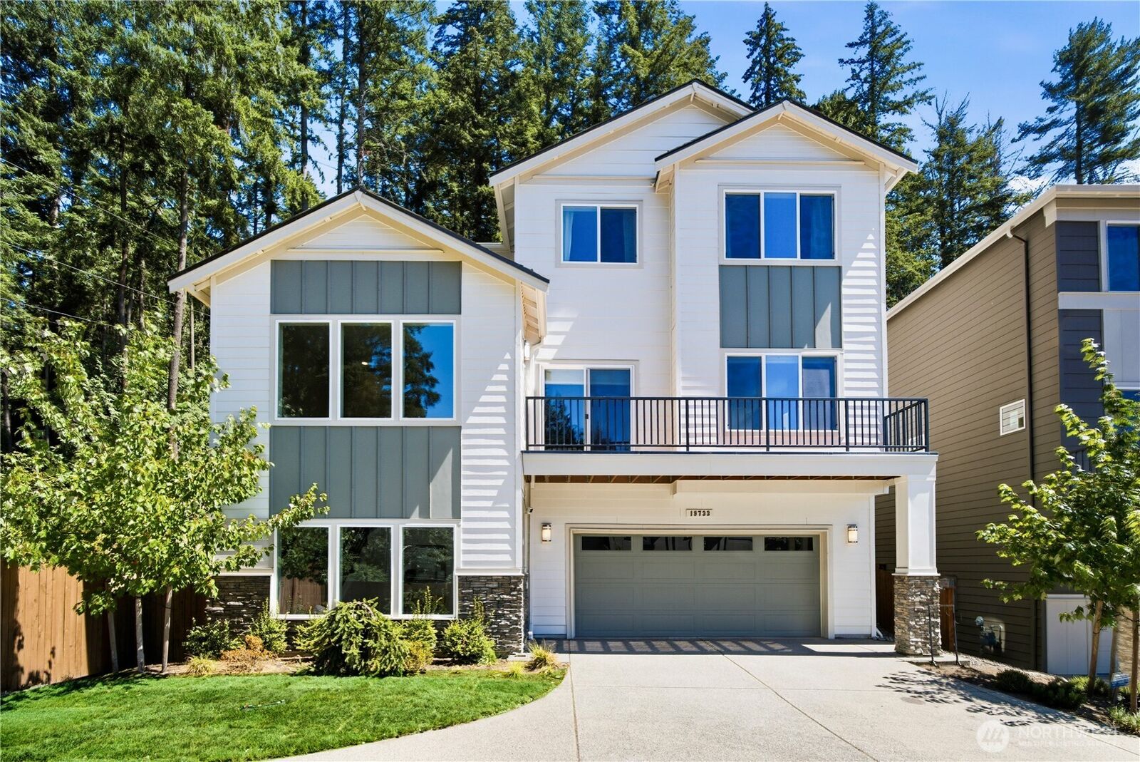 Property Photo: 18733 14th Place W WA 98037