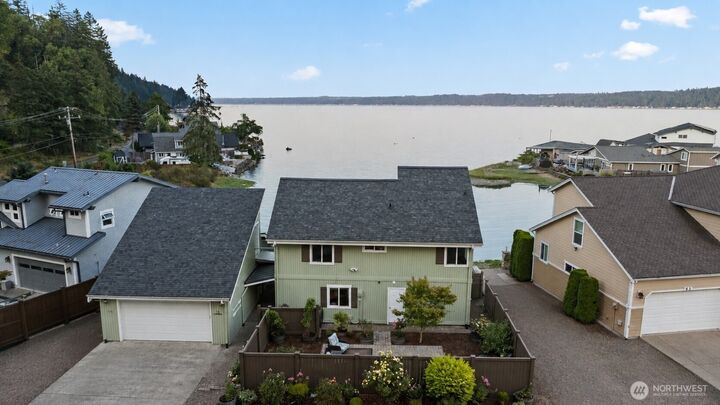 Property Photo:  21 NE Belaire Drive  WA 98528 