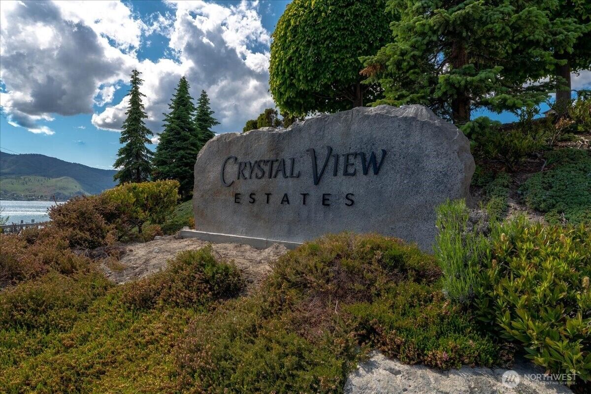 Property Photo:  127  Crystal Crest Drive  WA 98816 