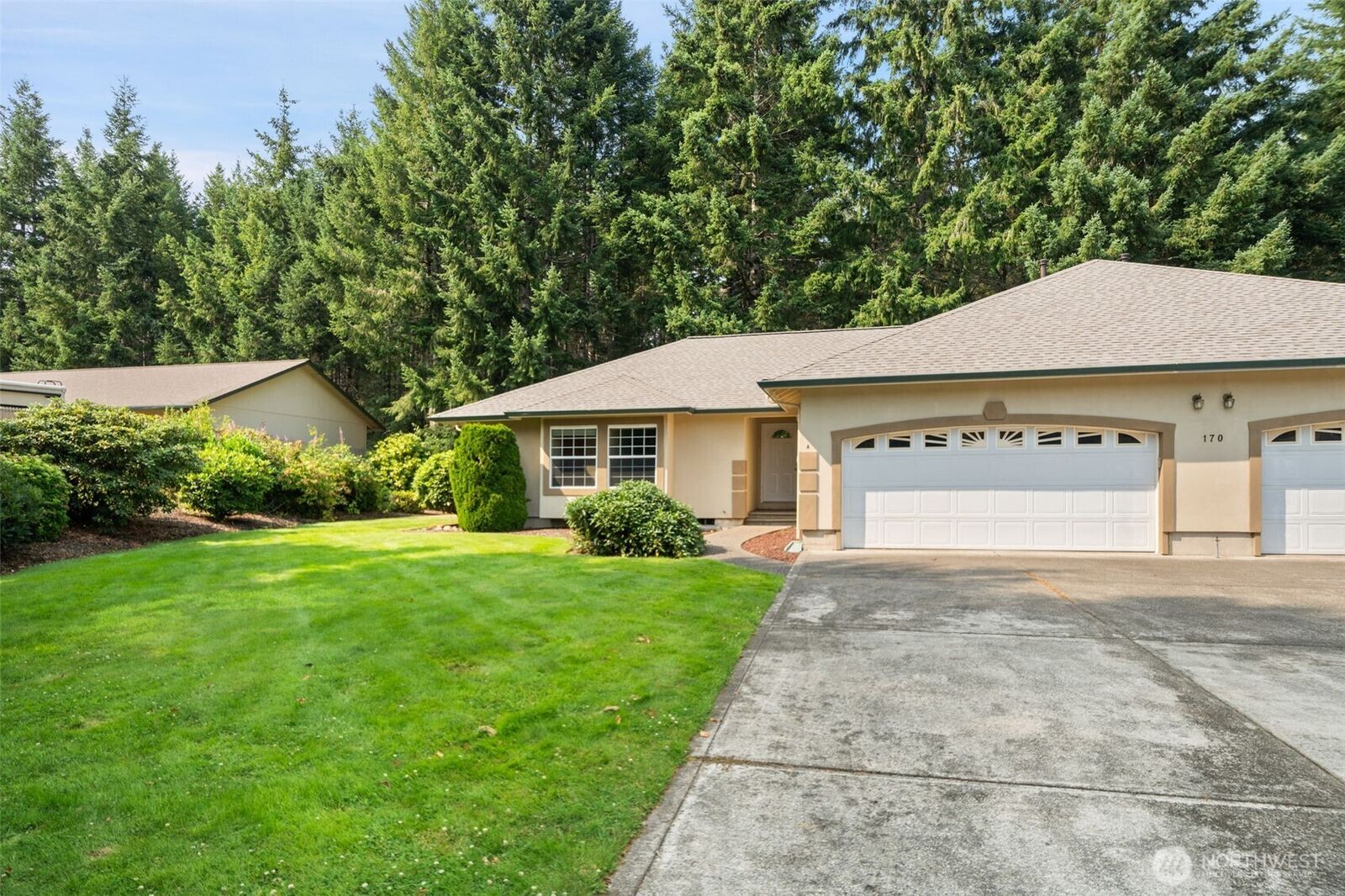 Property Photo: 170 E Beaumont Drive A WA 98584
