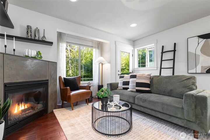 Property Photo:  4507  Linden Avenue N A  WA 98103 