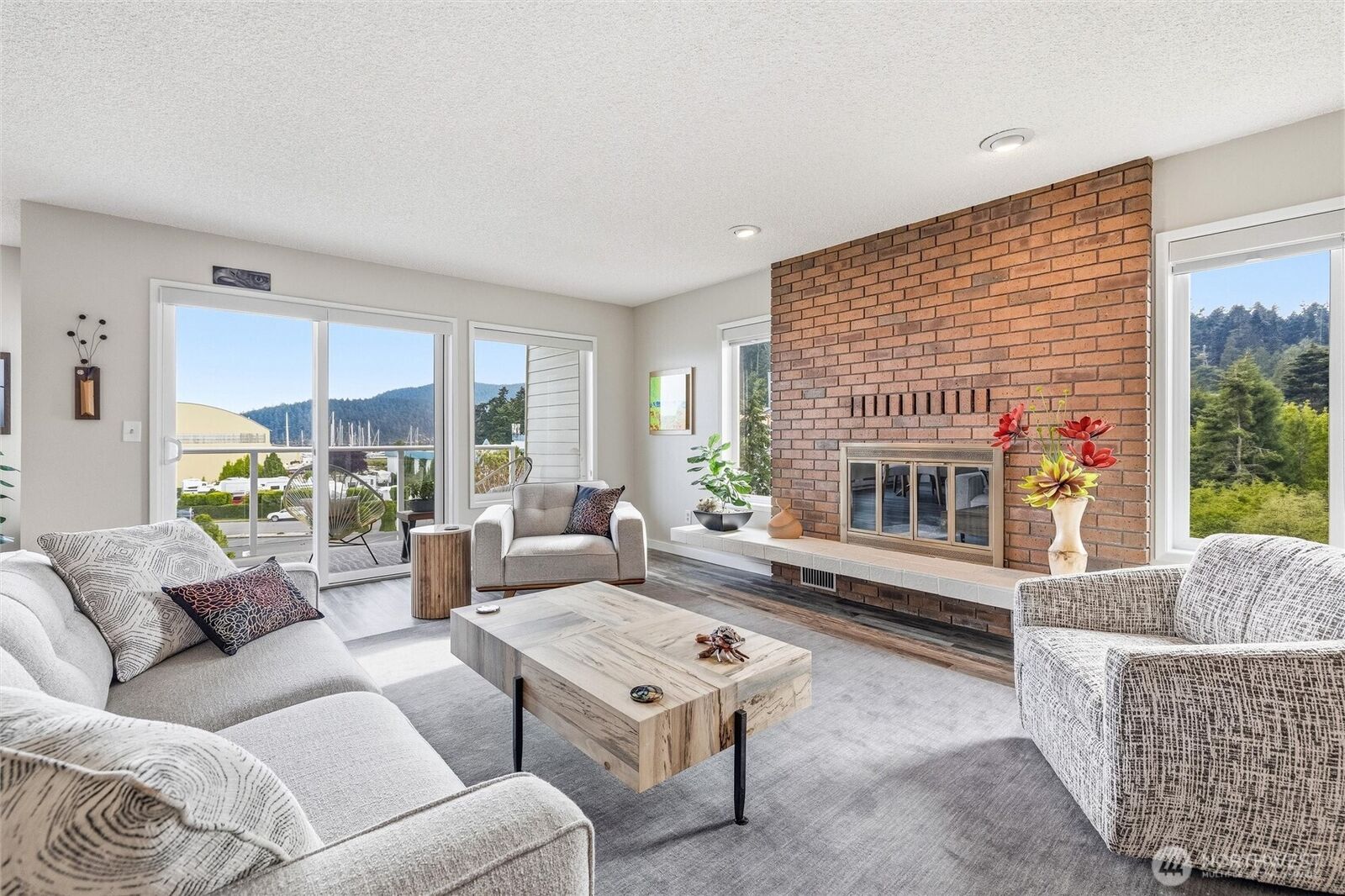 Property Photo: 1800 Skyline Way 306 WA 98221