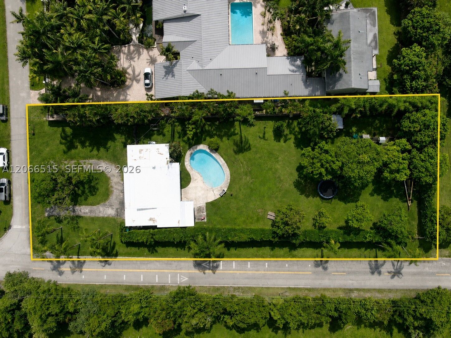 Property Photo:  7550 SW 75th St  FL 33143 
