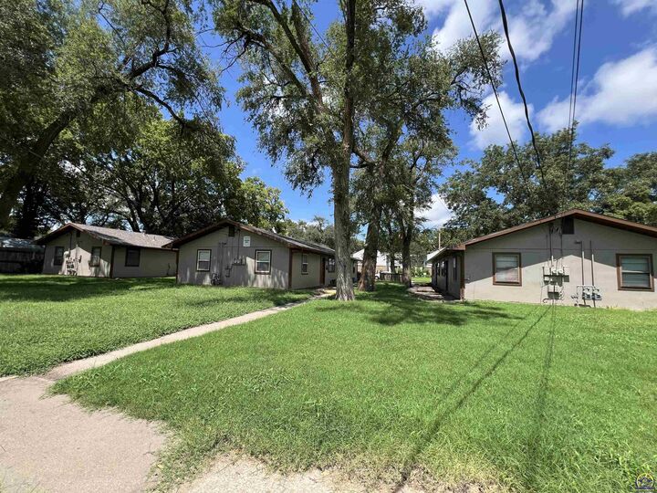 Property Photo:  1205-1207 Yuma St  KS 66502 