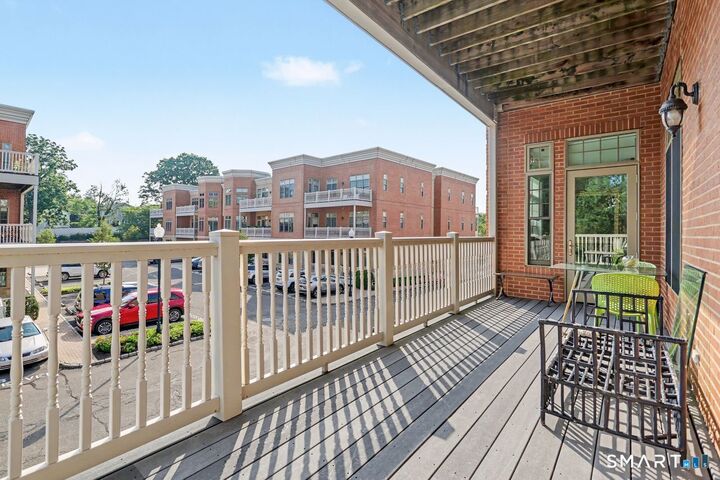 Property Photo: 100 Stone Ridge Way 2G CT 06824
