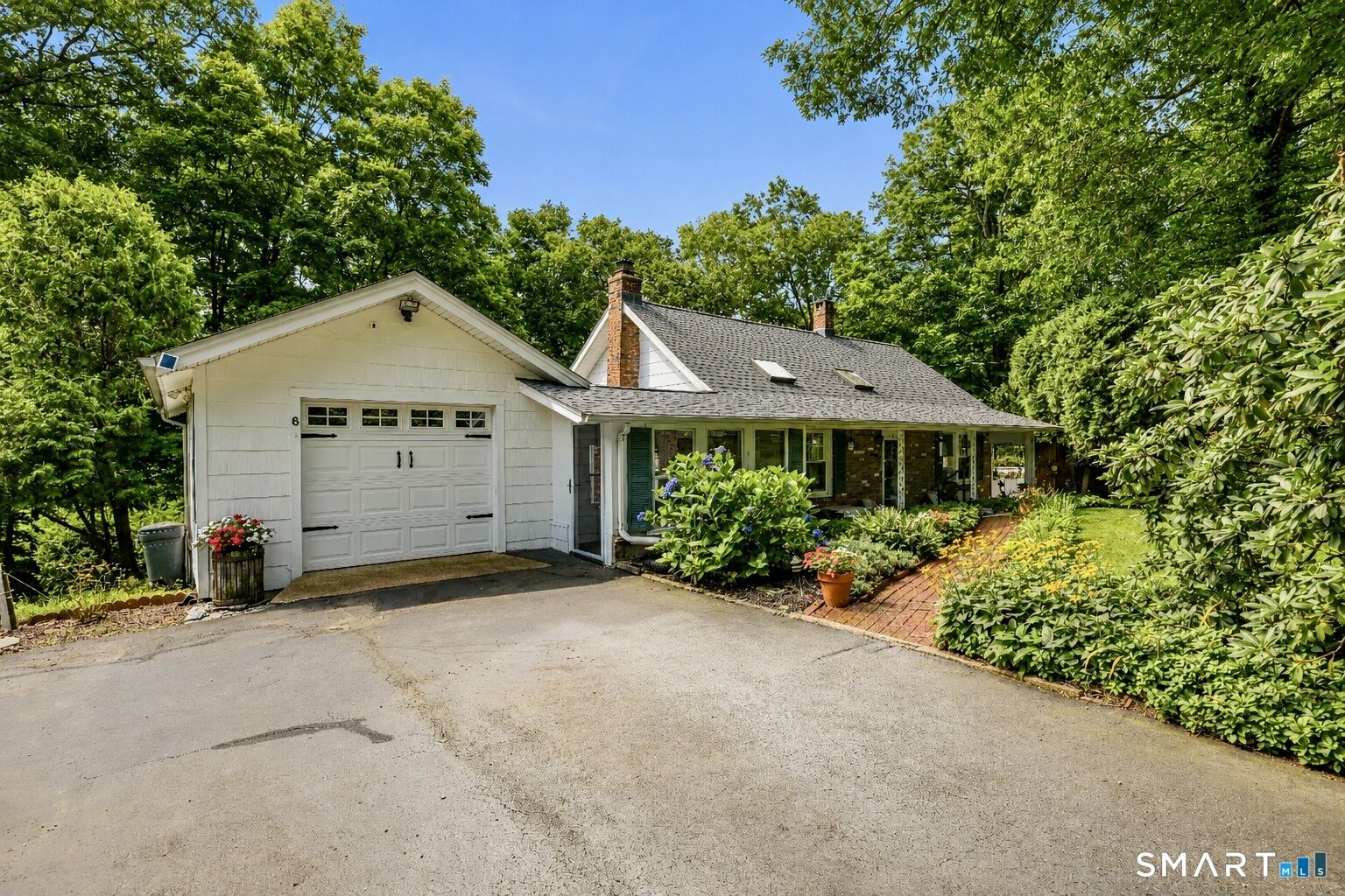 Property Photo:  6 Sunrise Ridge  CT 06481 