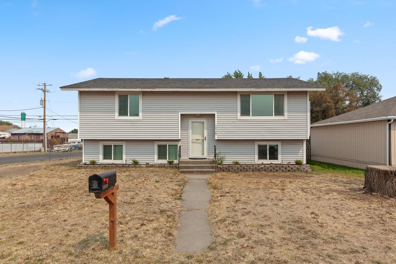 Property Photo:  12528 W 13th Ave  WA 99001 