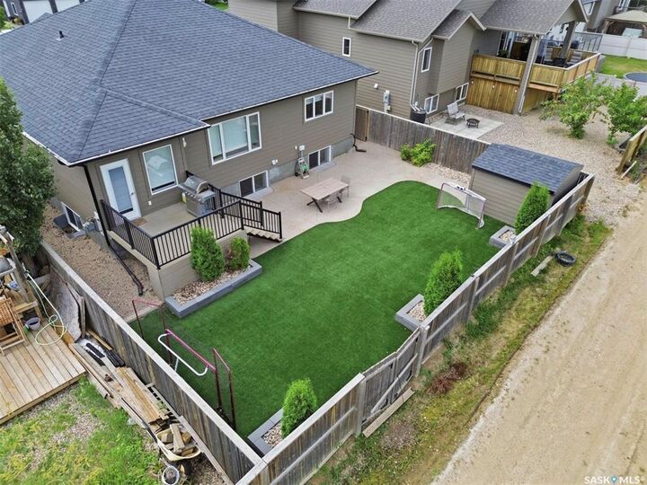 Property Photo:  420 Hogan Way  SK S0K 0A1 