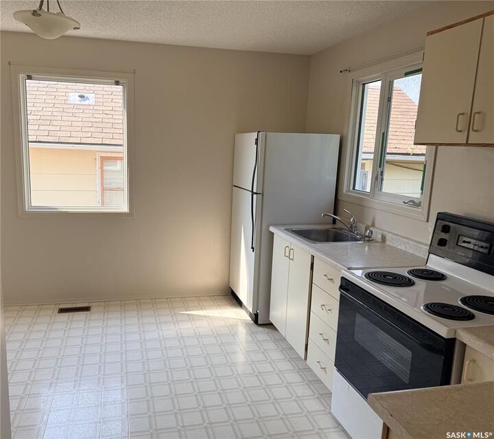 Property Photo:  610 3rd Street SW  SK S0L 1A0 