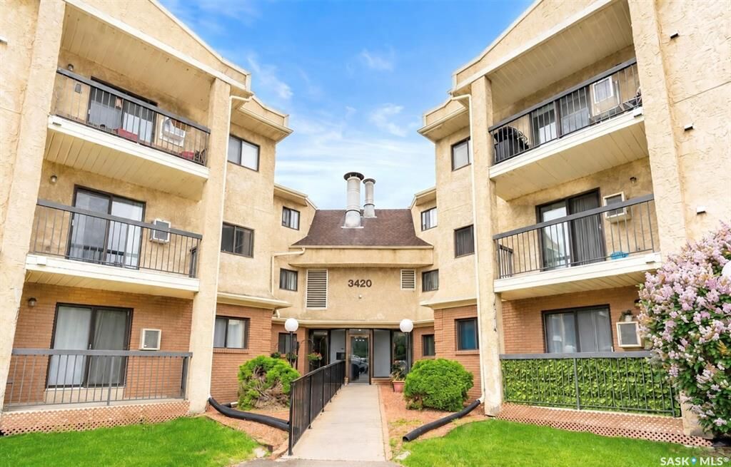 Property Photo: 3420 Park Street 216 SK S4V 2M9