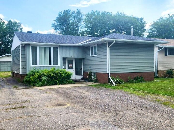Photo de la propriété: 677 Tackaberry Drive ON P1B 8R1