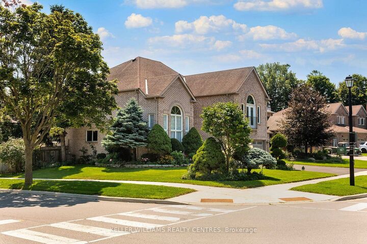 Property Photo: 376 Keith Avenue ON L3X 1T5