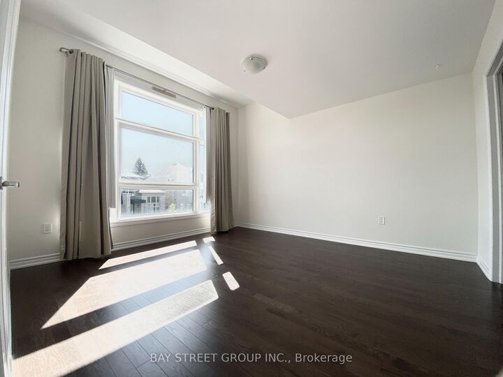 Property Photo:  10 Upbound Court  ON L9N 0W1 