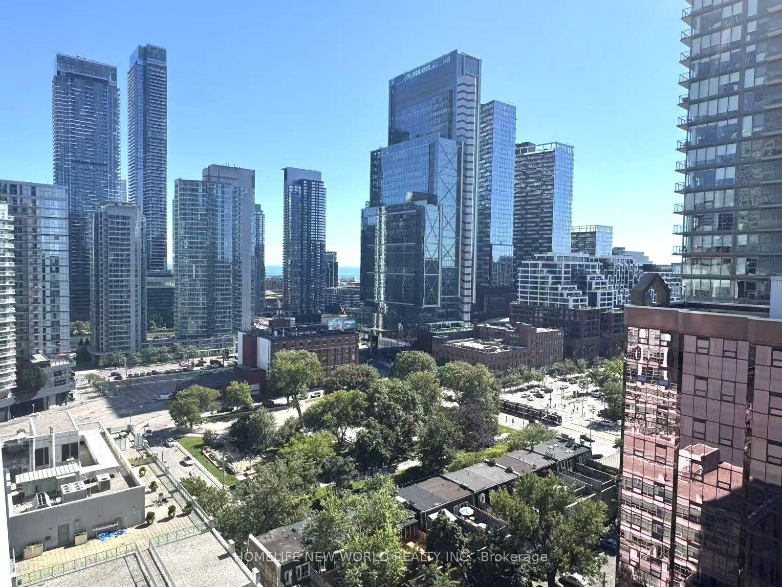 Photo de la propriété:  375 King Street W 1701  ON M5V 1K5 