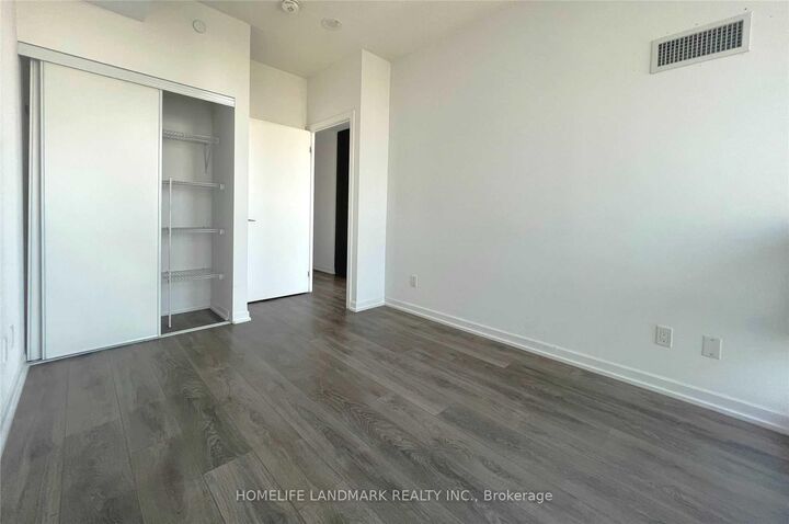Property Photo: 56 Forest Manor Road 1502 ON M2J 1M6