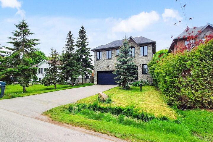 530 Duclos Point Road — photo 1