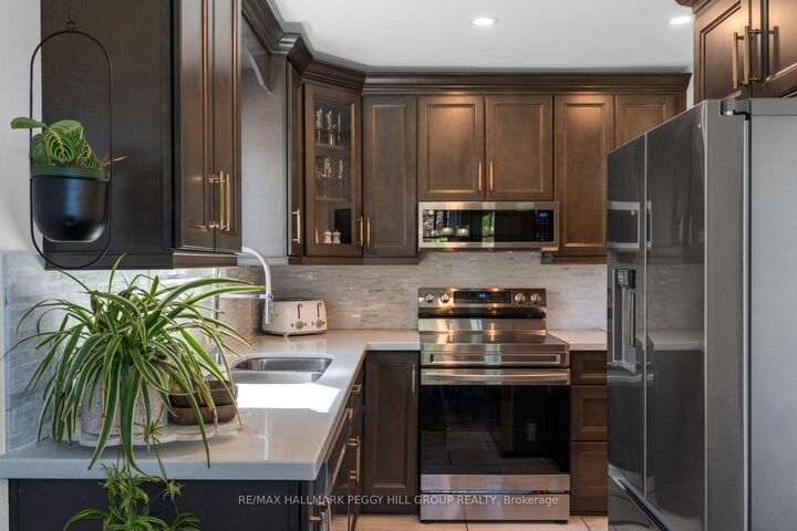 Property Photo: 19 Austen Lane ON L4N 4V4