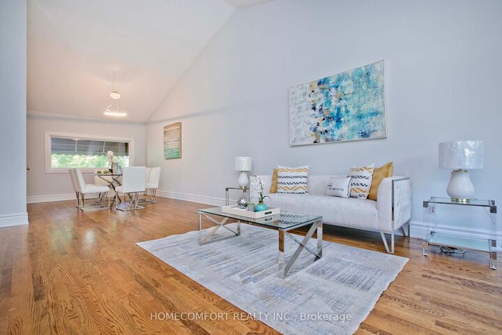 Property Photo: 17 Bramble Drive ON M3B 2E9