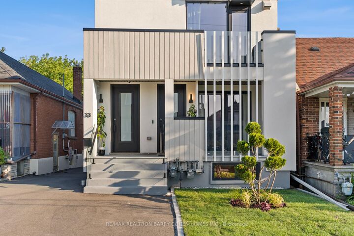 Property Photo: 33 Lanark Avenue ON M6C 2B5