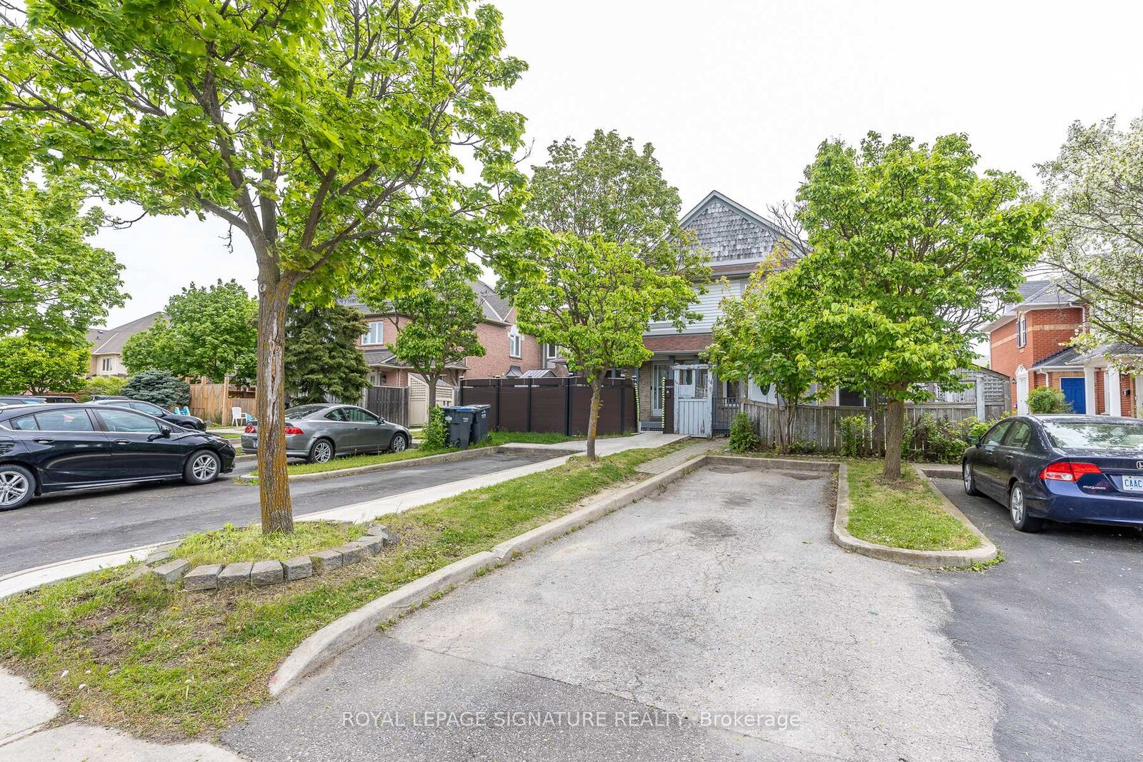 Property Photo:  60 Blue Spruce Street  ON L6R 1C3 